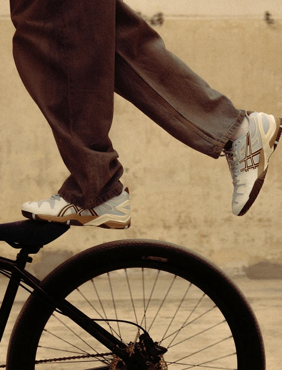 FOOTWEAR