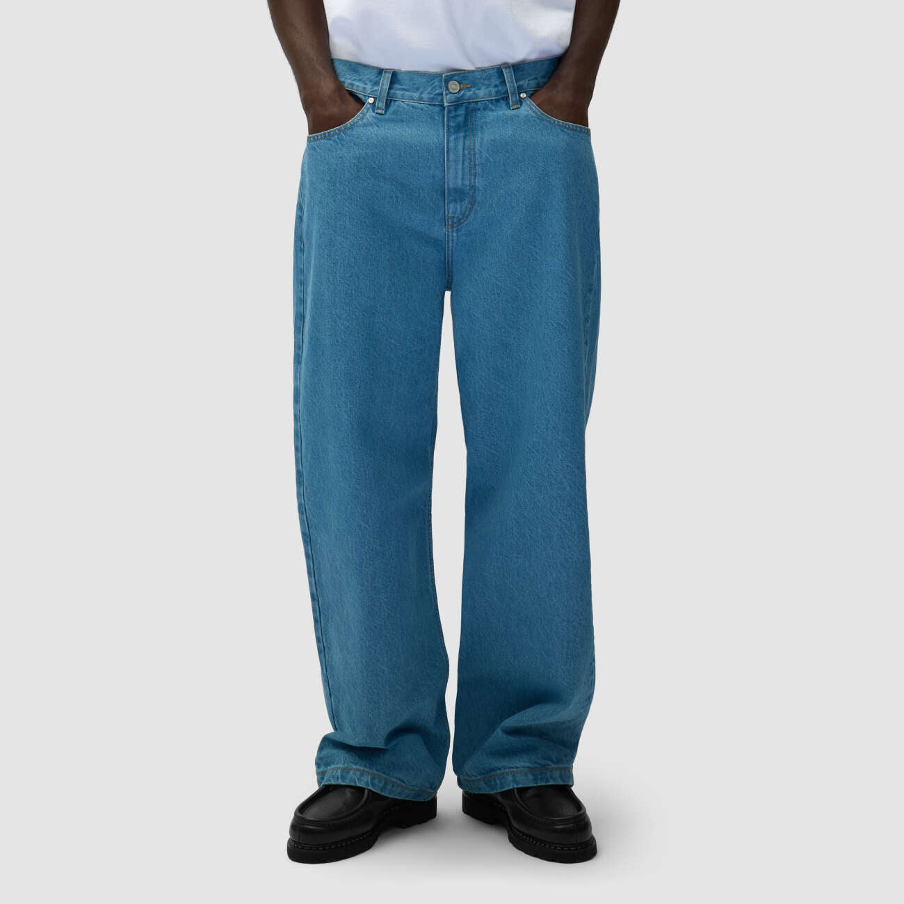 Back Pocket Graphic Pants